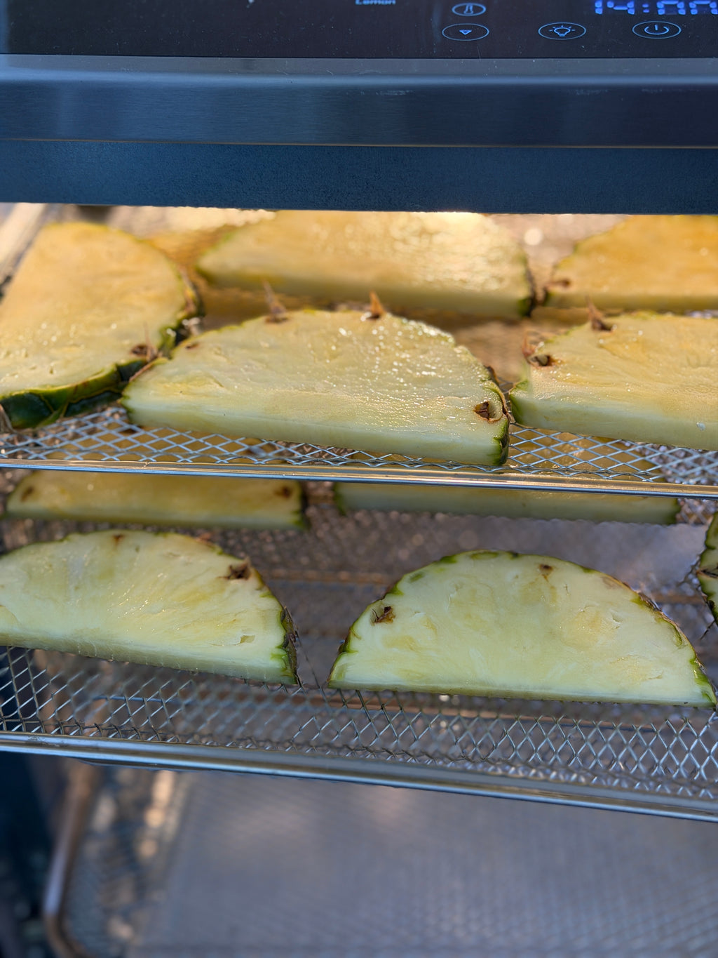 Dehydrated Pineapple | Ideal for cocktails, Drink garnishes, or Adding a Punch of flavour! | 50g / 100g Available